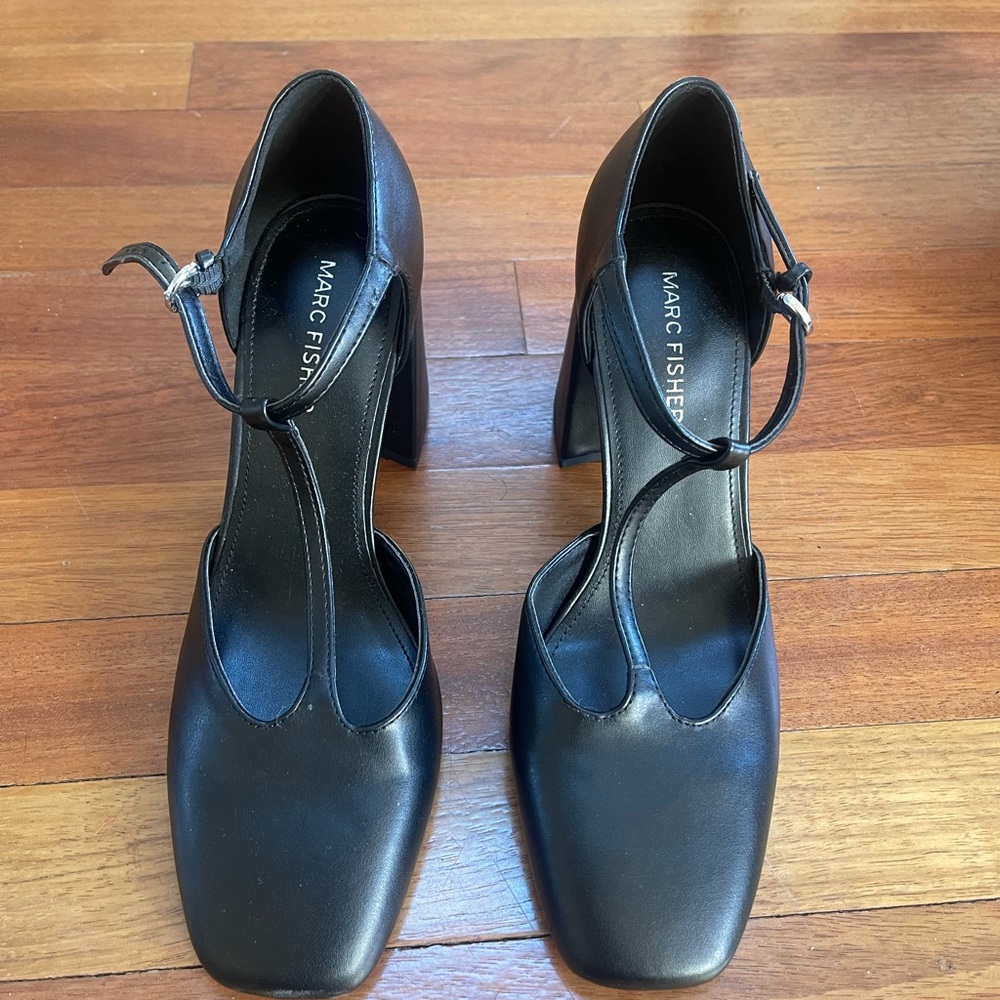 Marc Fisher black block heels Sz 8